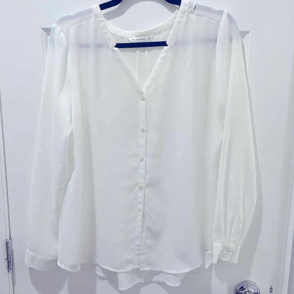 Women’s long sleeve medium top